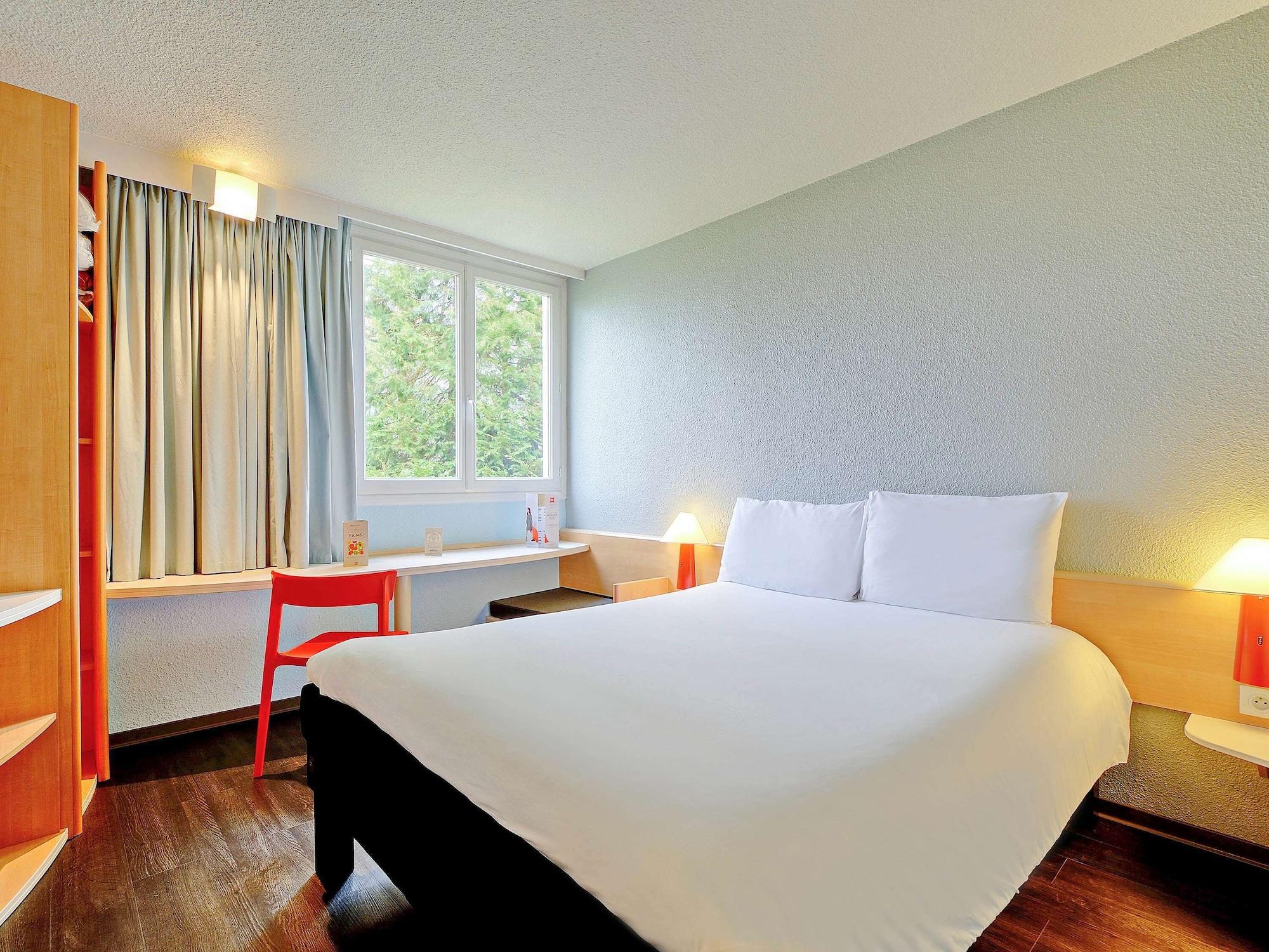 Ibis Poitiers Beaulieu Hotell Exteriör bild