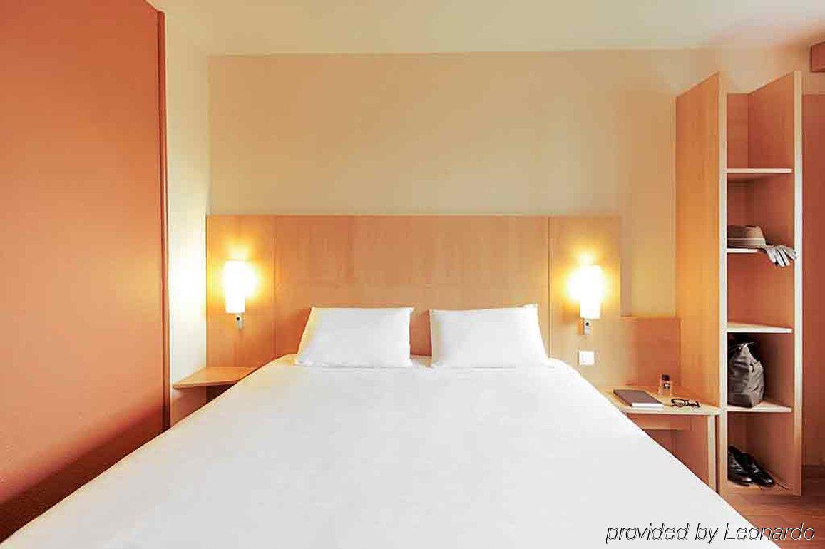 Ibis Poitiers Beaulieu Hotell Exteriör bild