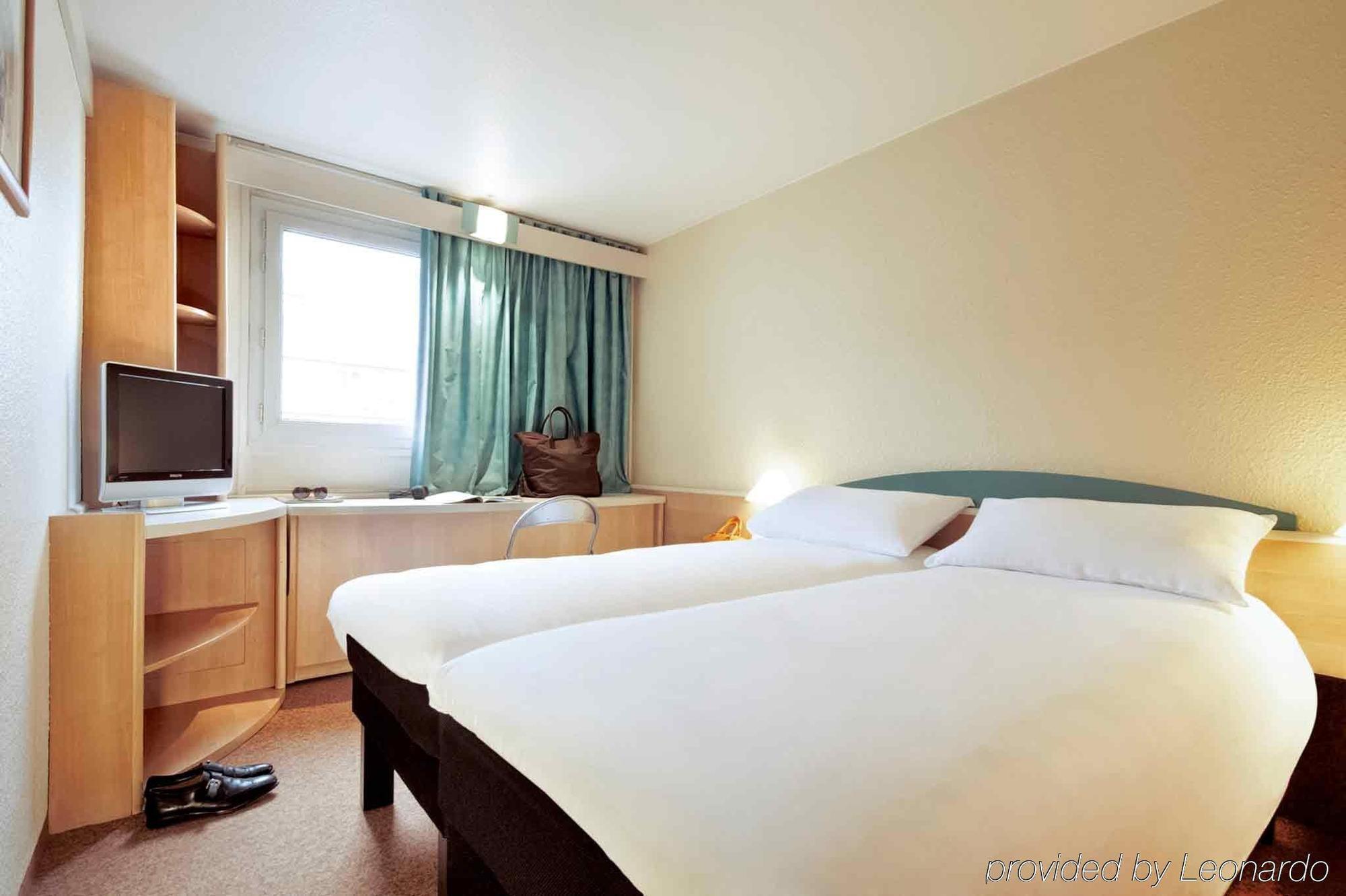 Ibis Poitiers Beaulieu Hotell Exteriör bild