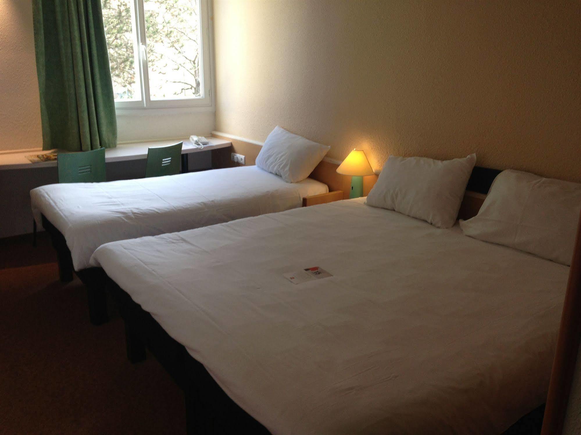 Ibis Poitiers Beaulieu Hotell Exteriör bild